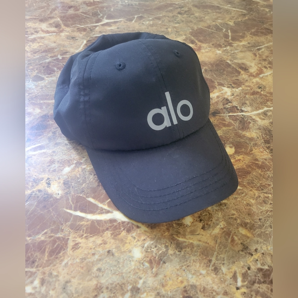 Alo Black Baseball Cap BNNT